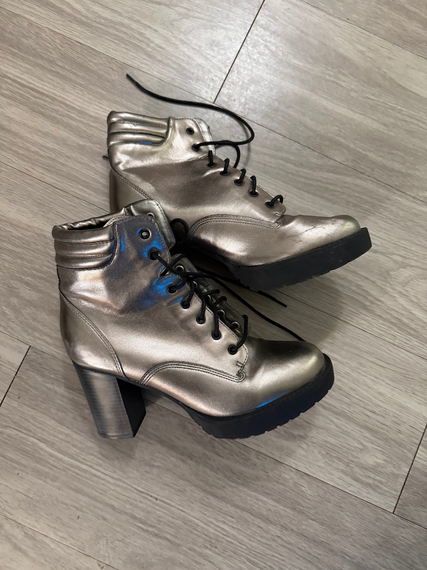 Size 10