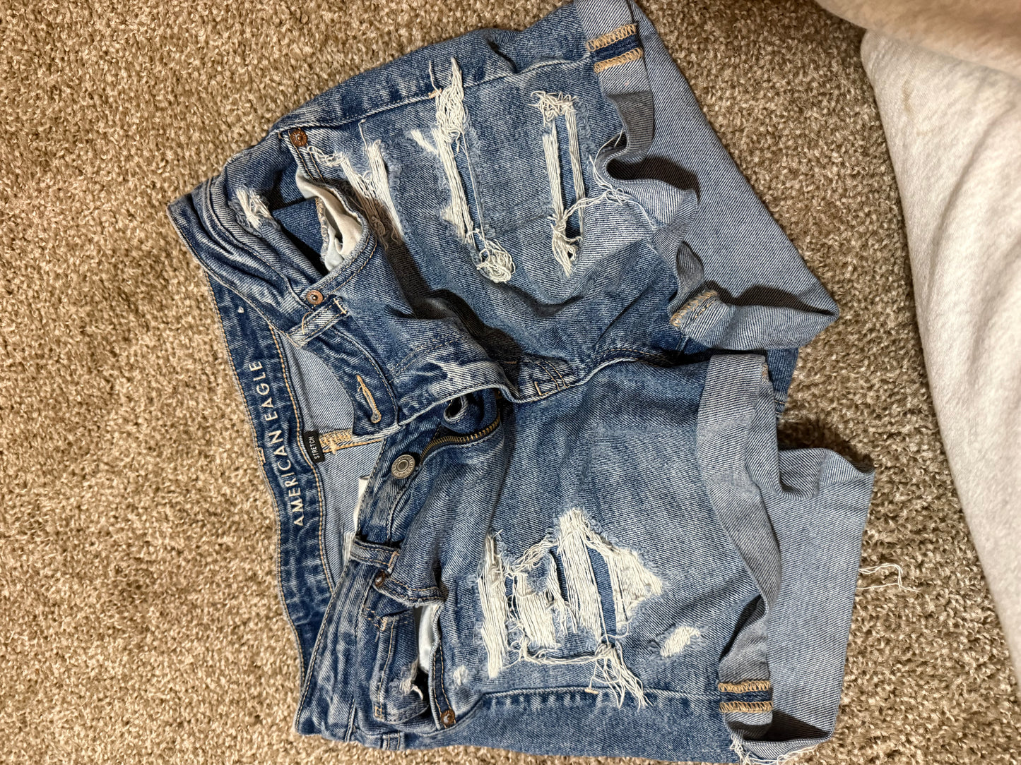 AE size 8