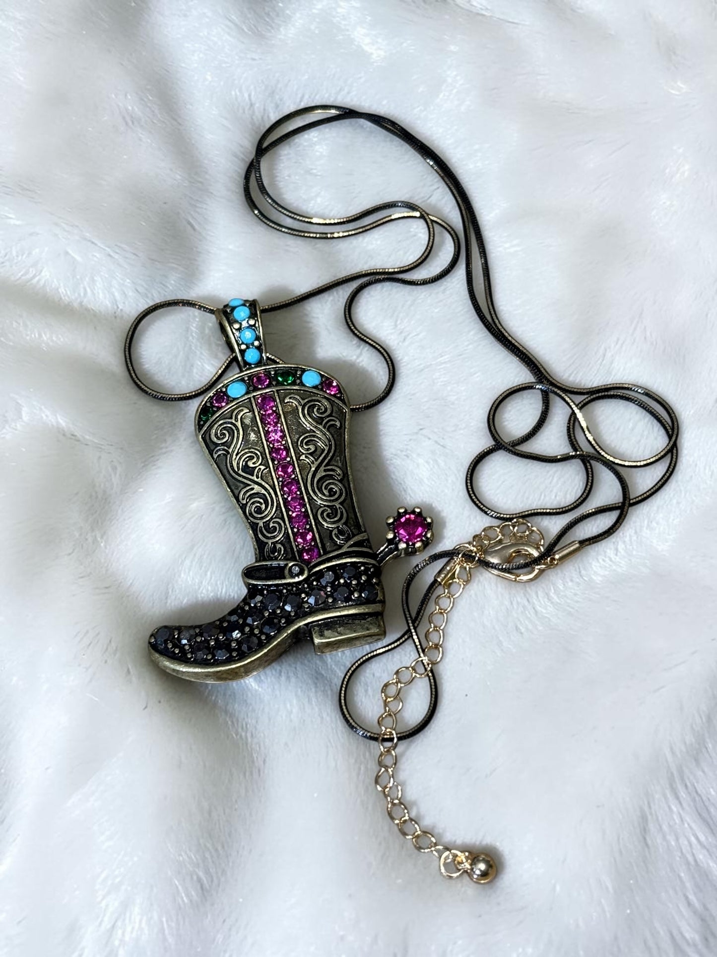 Boot necklace