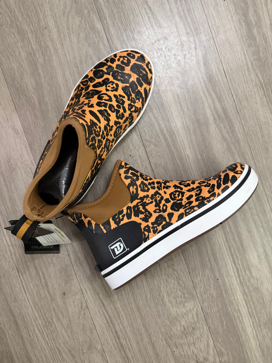 Size 10. Rubber new