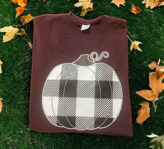 Buffalo plaid pumpkin    T or Sweatshirt